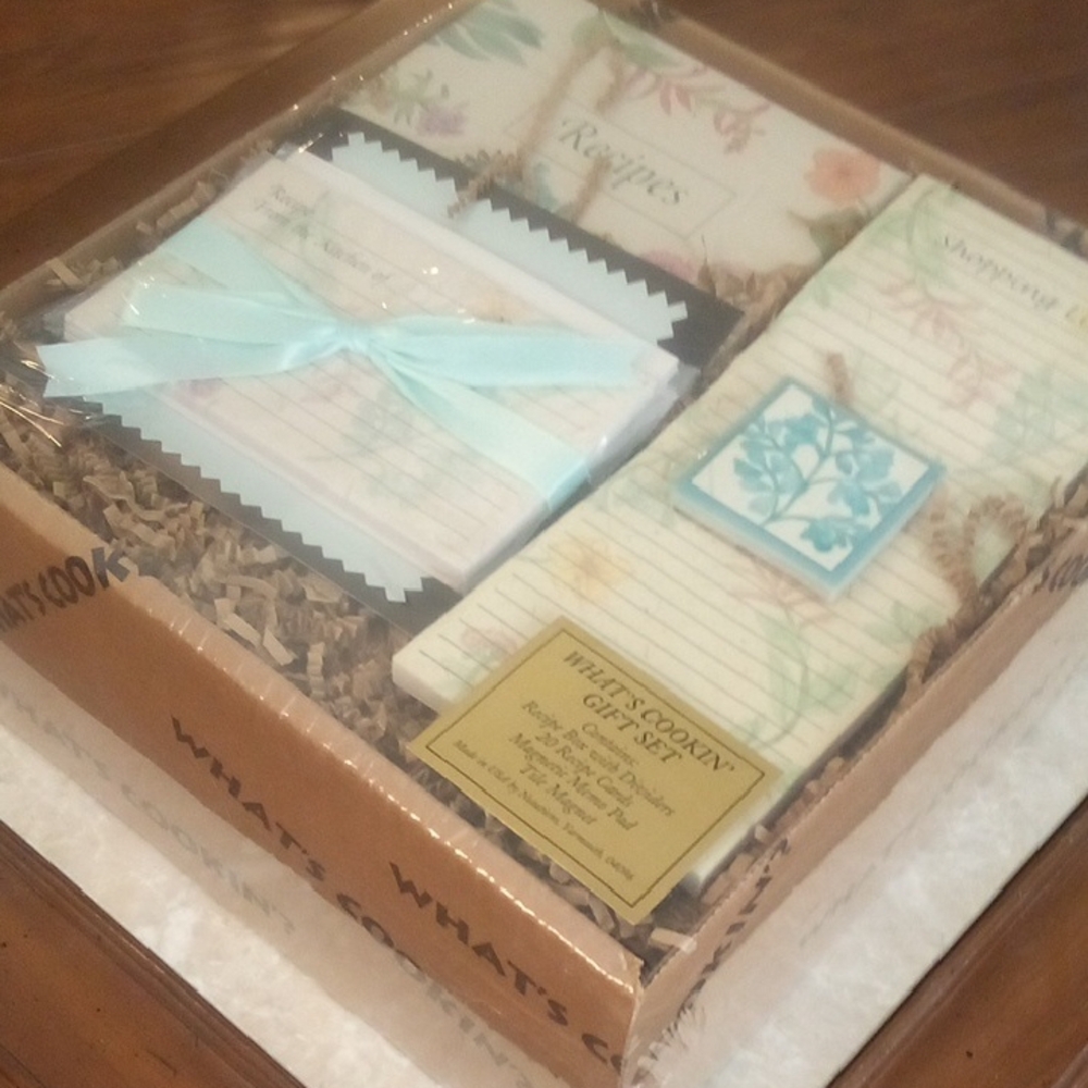 Floral Recipe Card and Towel Gift Set